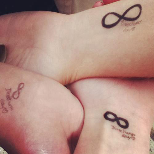 tatouage infini original