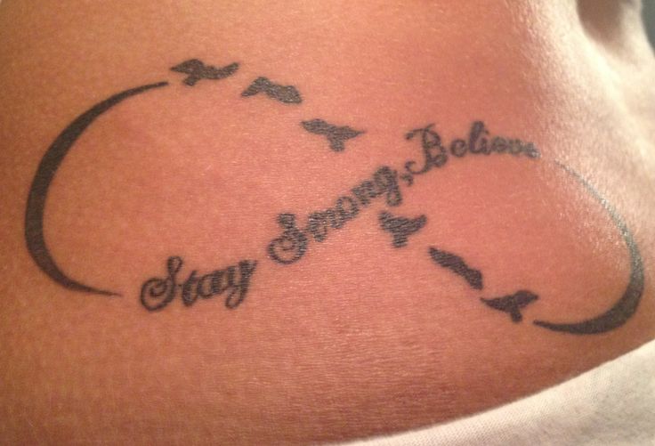 tatouage infinity stay strong
