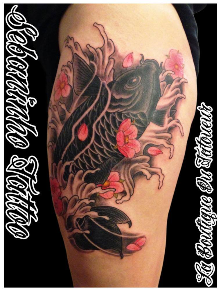 tatouage japonais de poisson koi