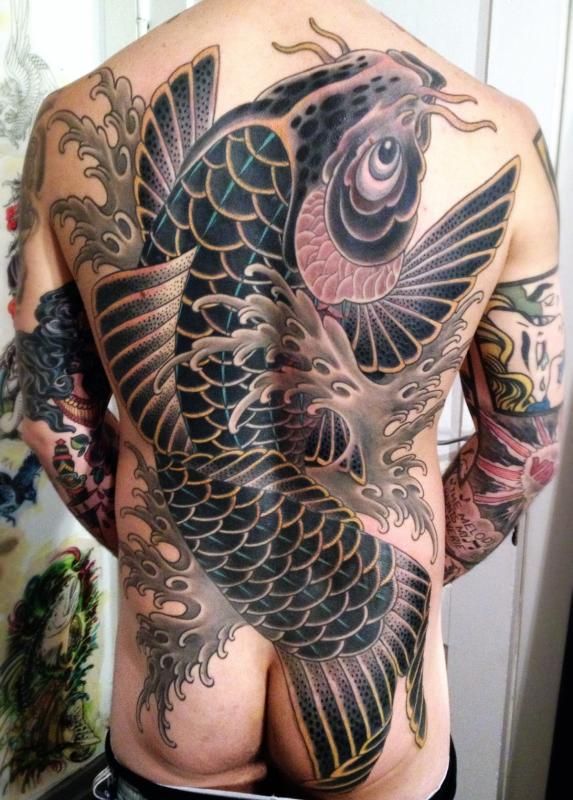 tatouage japonais koi