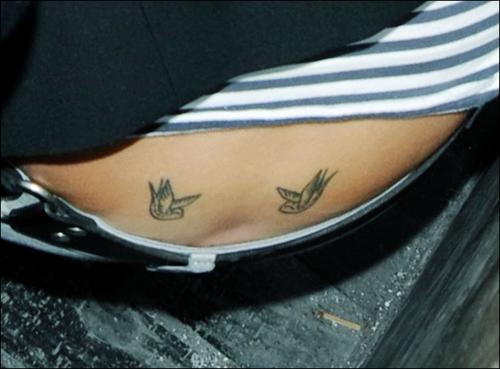 tatouage kate moss hirondelle