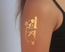 tatouage koala fleur