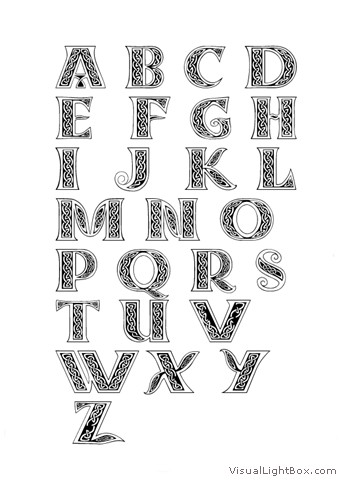 tatouage lettre a celtique