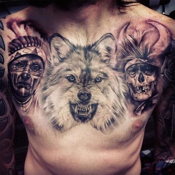 tatouage loup pectoraux