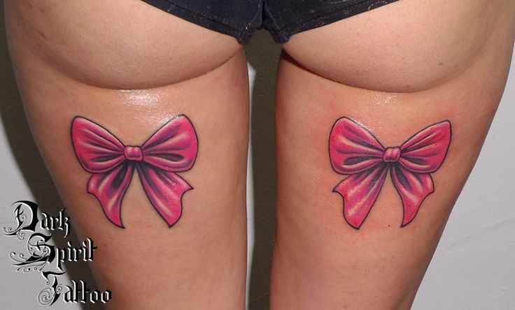 tatouage noeud cuisse