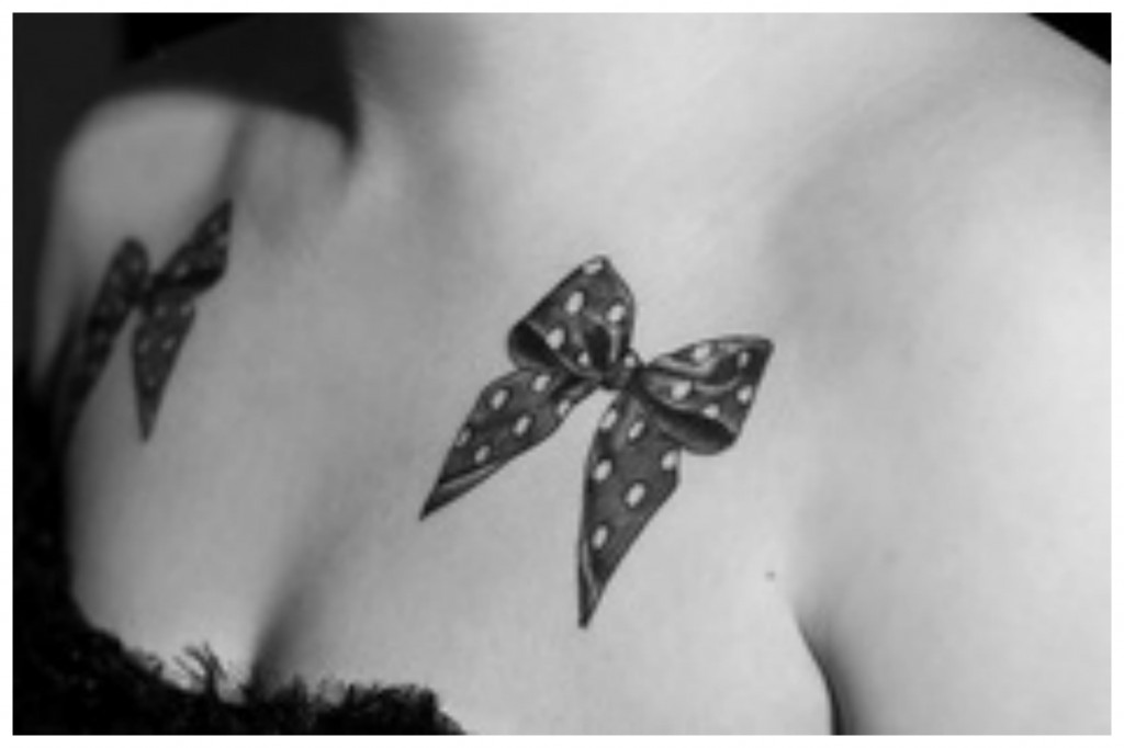 tatouage noeud derriere la cuisse
