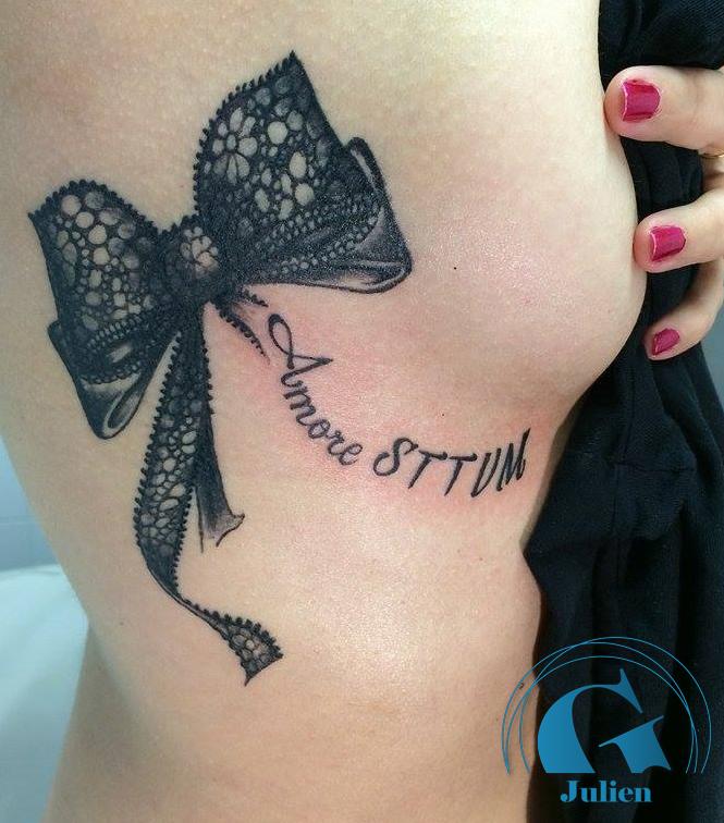 tatouage noeud ventre