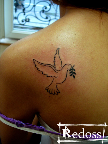 tatouage oiseau colombe