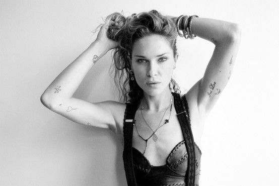 tatouage oiseau erin wasson