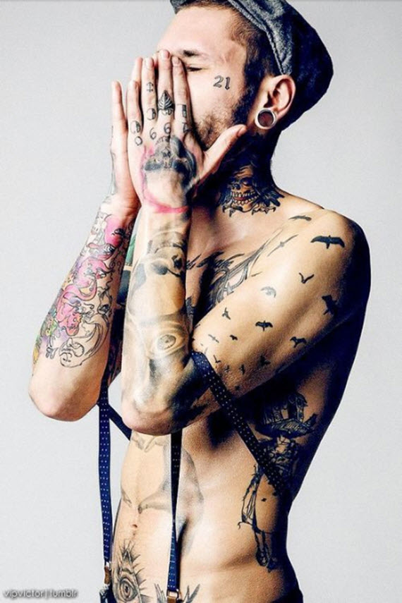 tatouage oiseau homme