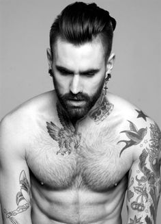 tatouage oiseau homme