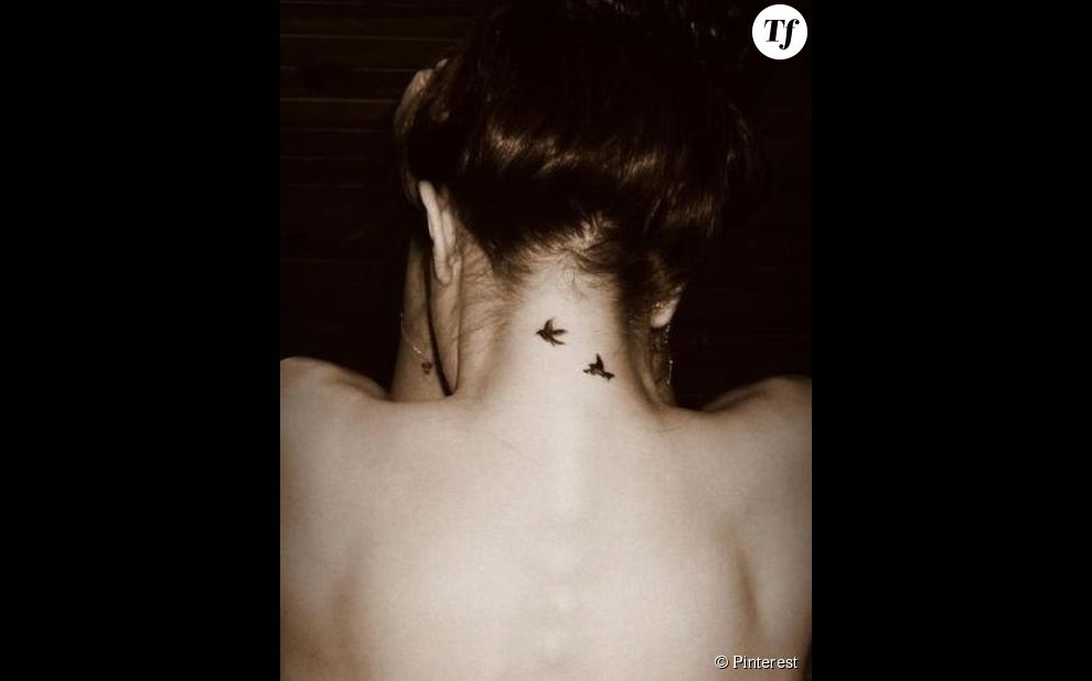 tatouage oiseau nuque