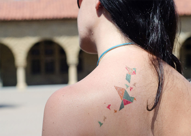 tatouage oiseau origami