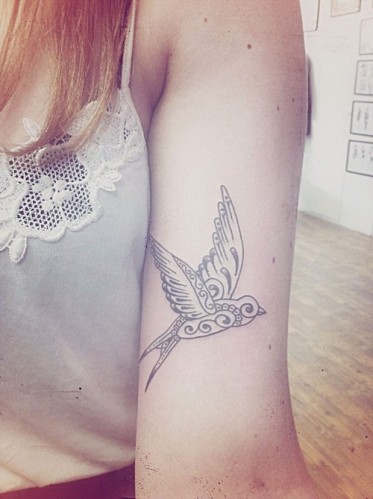 tatouage oiseau original