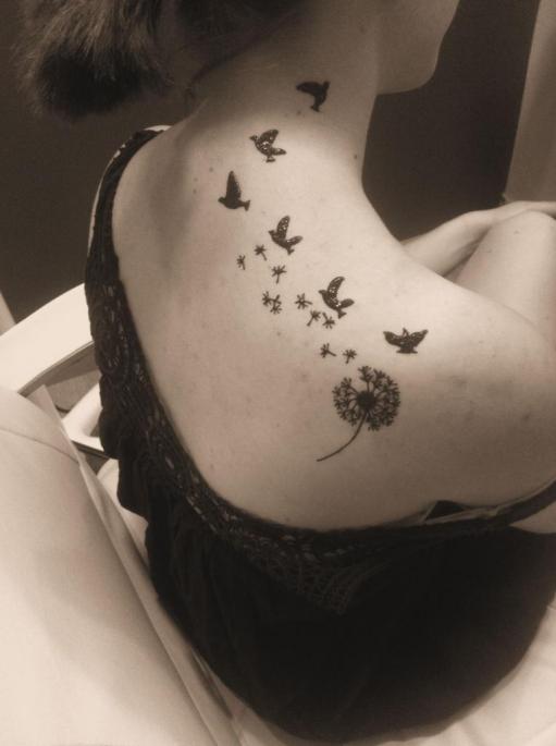 tatouage omoplate et nuque