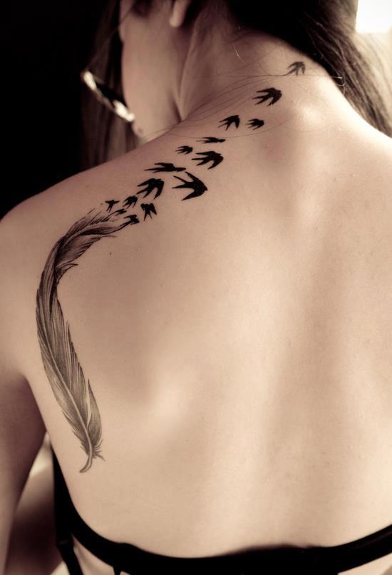 tatouage omoplate et nuque