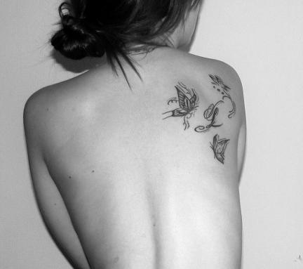 tatouage omoplate image