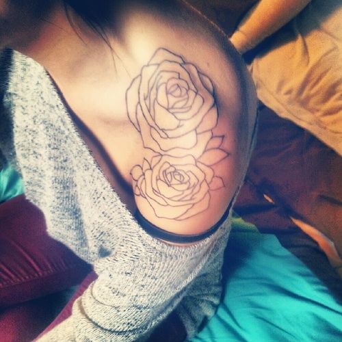 tatouage omoplate tumblr