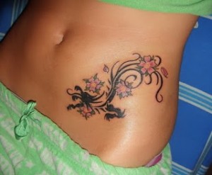 tatouage oriental ventre