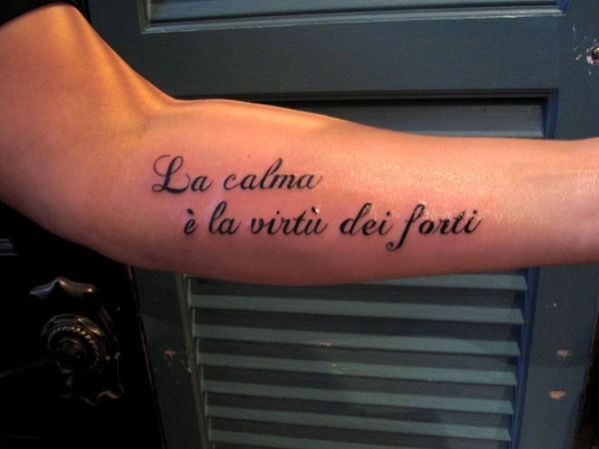 tatouage phrase amour italien