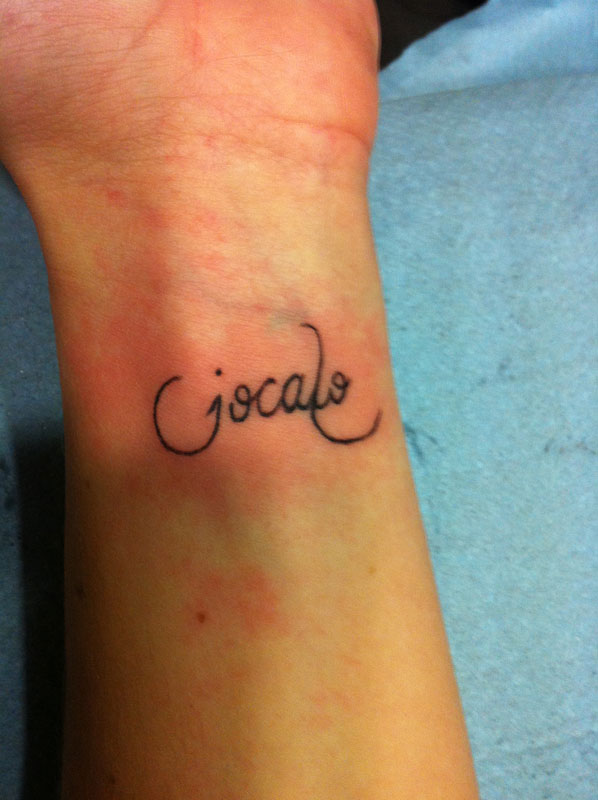 tatouage poignet ecriture