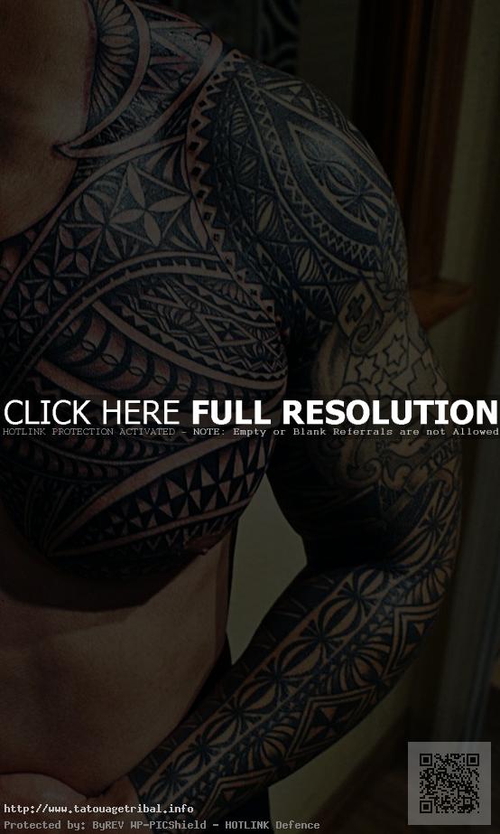 tatouage polynésien bras pec