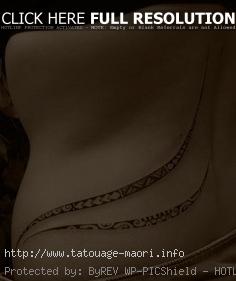 tatouage polynésien femme discret