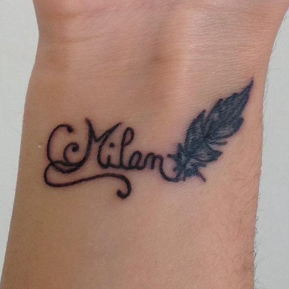 tatouage prenom avec un ange