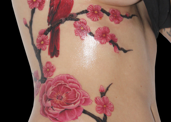 tatouage rose oiseau