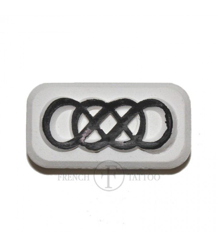 tatouage temporaire infinity love