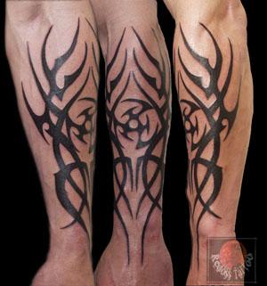 tatouage tribal avant bras intérieur