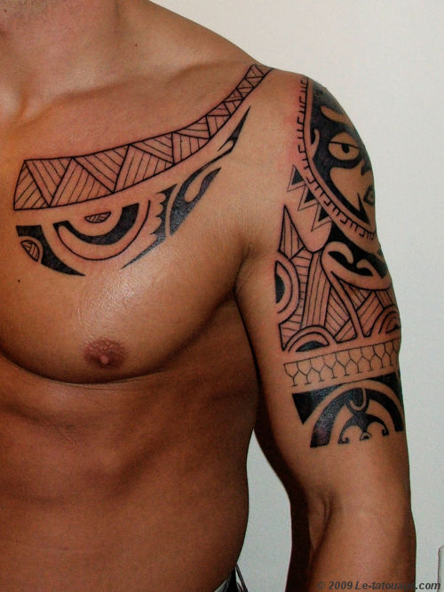 tatouage tribal indonesien