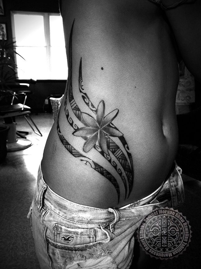tatouage ventre homme
