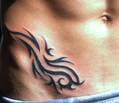 tatouage ventre homme tribal