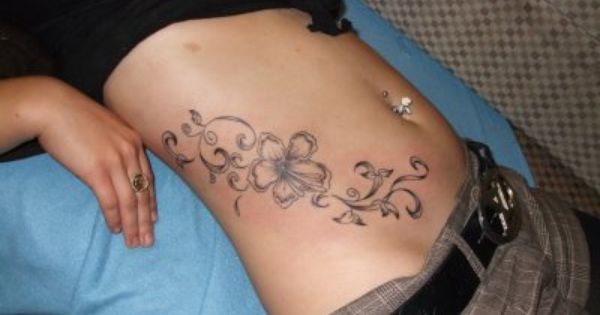 tatouage ventre naruto