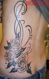 tatouage ventre naruto