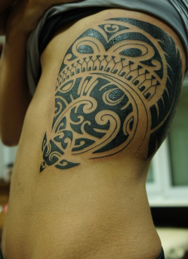 tatouage ventre rond