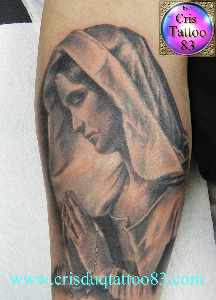 tatouage vierge marie avant bras