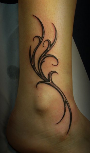 tatouages chevilles tribal