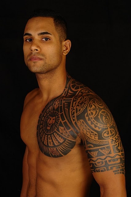 tatouages polynésiens hommes