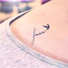 tattoo girl discret