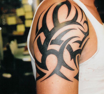 tattoo omoplate homme